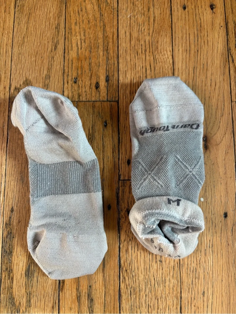 Darn Tough Men's Low-Cut Athletic Socks in Light Gray